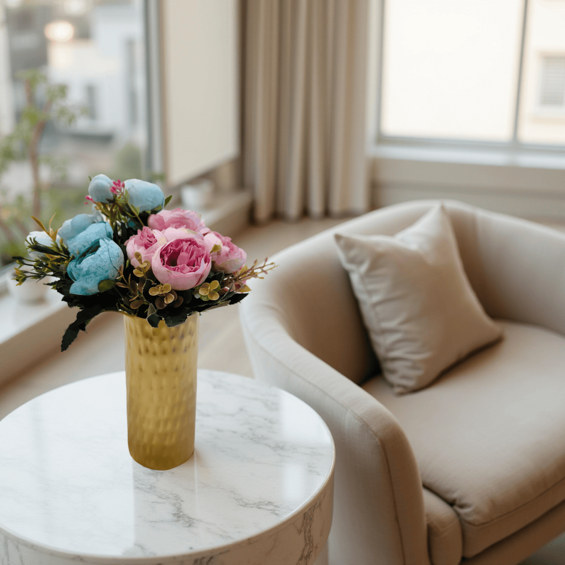 Vestige Gold Vase – Hammered Gold Finish - Hues & Craft